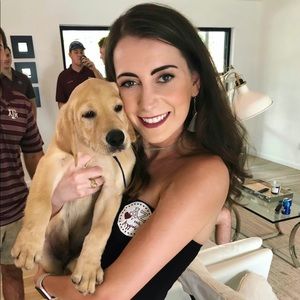 Meet your Posher, Ashley